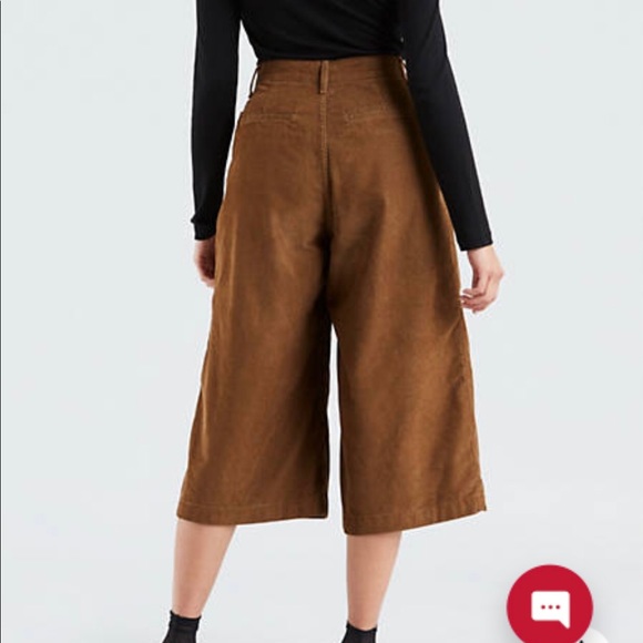Levi's Cropped Corduroy Wide Leg Pants - Picture 5 of 5